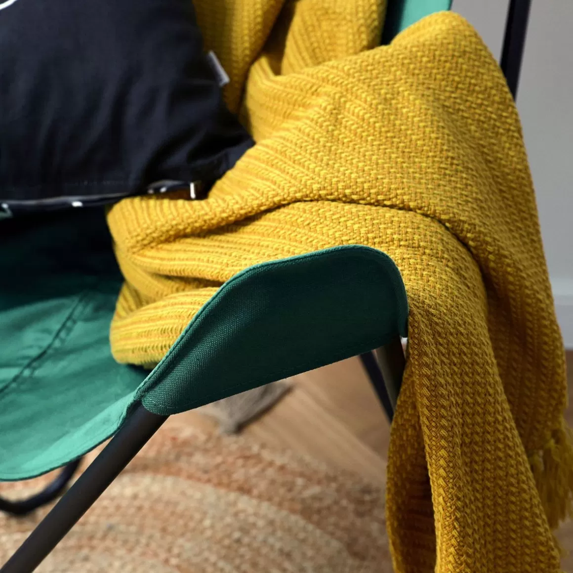 fotel_butterfly_z_metalowa_rama_welur_xx_cm_4.webp HOMLA Fotel Butterfly Z Metalowa Rama Welur 70X80X102 Cm