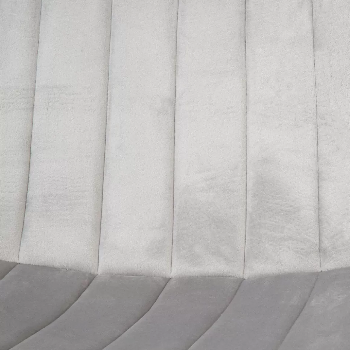 krzeslo_golick_welurowe_jasnoszare_xx_cm_5.webp HOMLA Krzeslo Golick Welurowe Jasnoszare 44X57X88 Cm