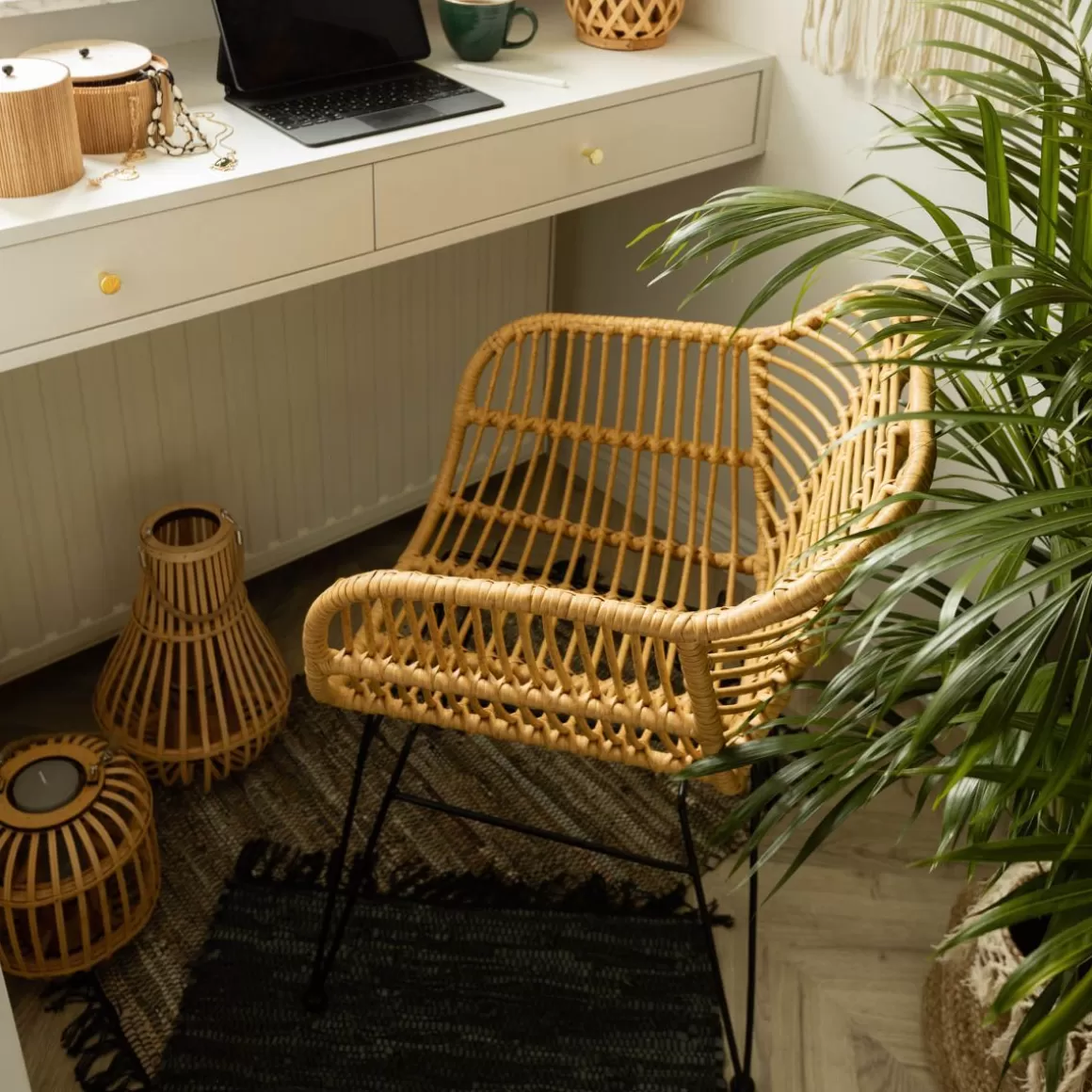 krzeslo_jardin_plecione_czarne_xx_cm_5.webp HOMLA Krzeslo Jardin Plecione Czarne 57X62X81 Cm