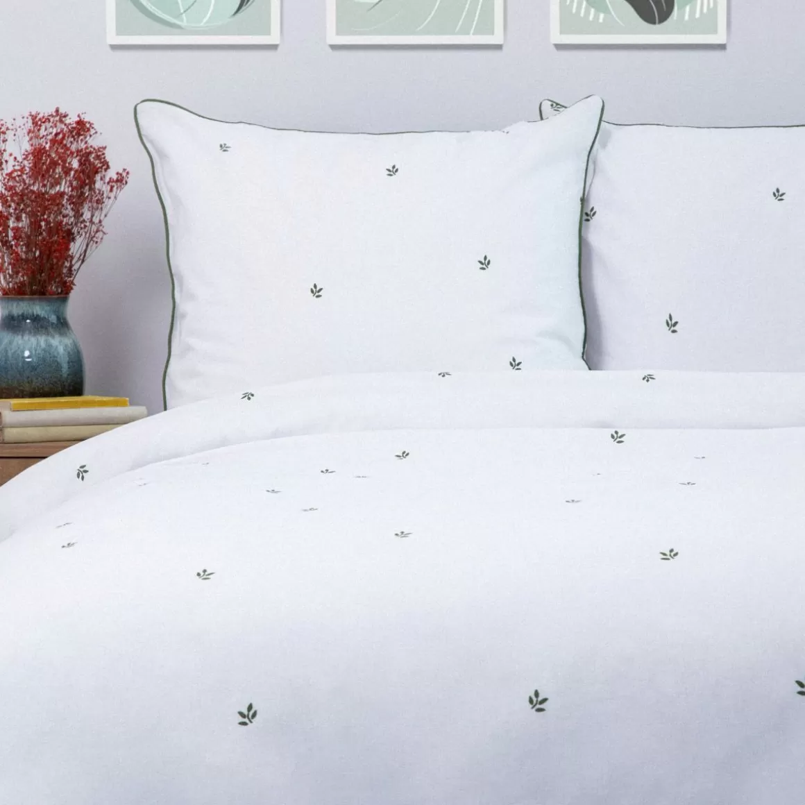 HOMLA Pościel Hadley Bawelniana W Listki Z Zielona Lamowka 140X200 Cm + 1*50X60 Cm