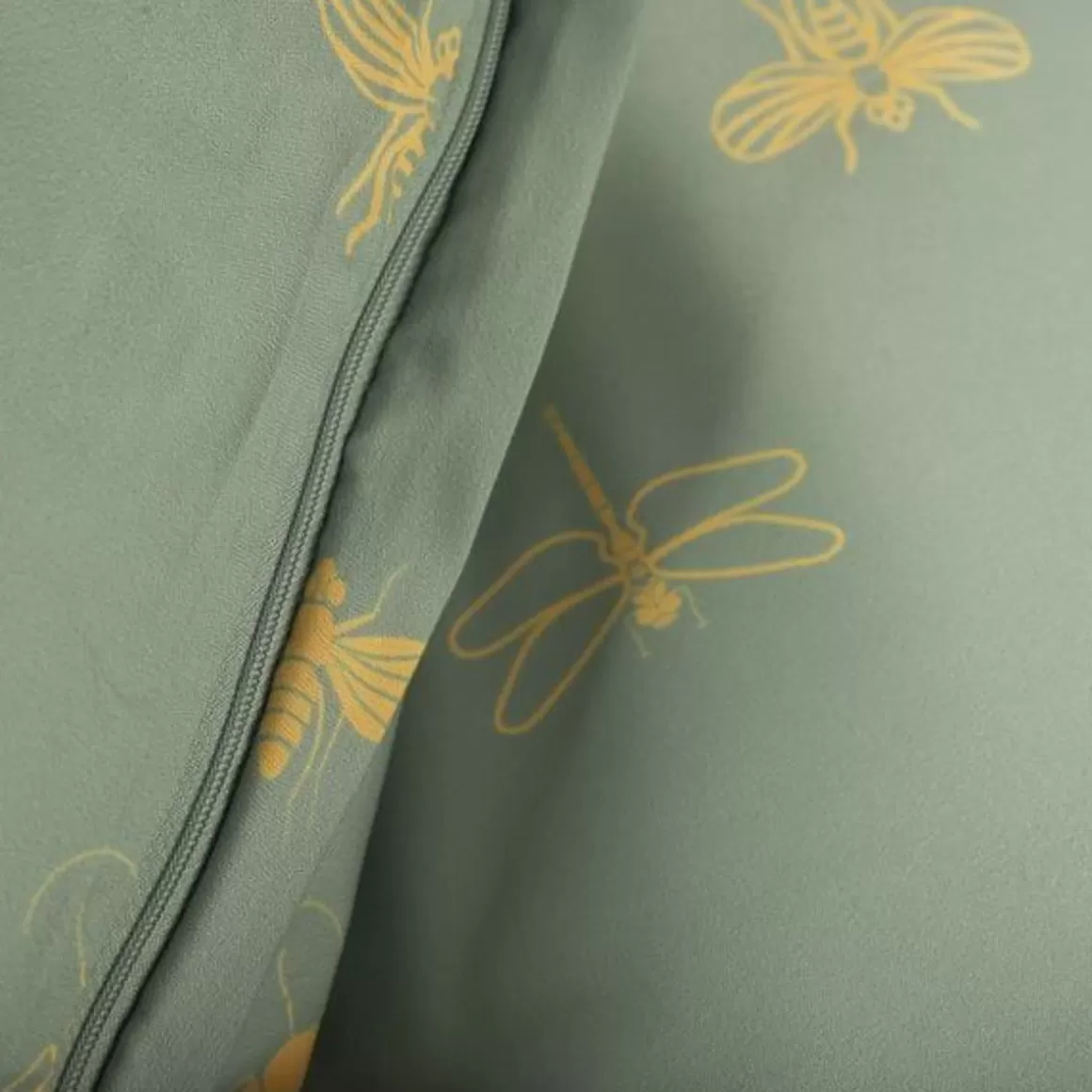 HOMLA Pościel Luro Z Mikrofibry Oliwkowa W Owady 140X200 Cm + 1*70X80 Cm