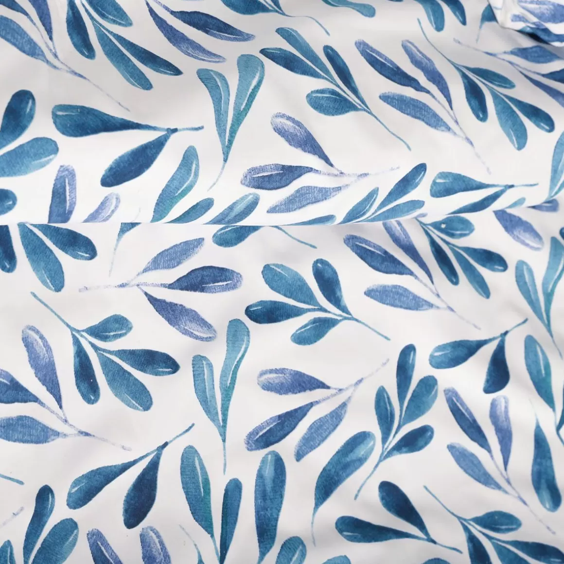 pociel_rinta_z_mikrofibry_w_listki_x_cm_6.webp HOMLA Pościel Rinta Z Mikrofibry W Listki 200X220 Cm