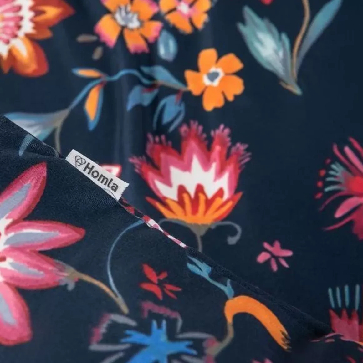 HOMLA Pościel Vabel Z Mikrofibry Granatowa W Liscie I Kwiaty 140X200 Cm + 1*70X80 Cm