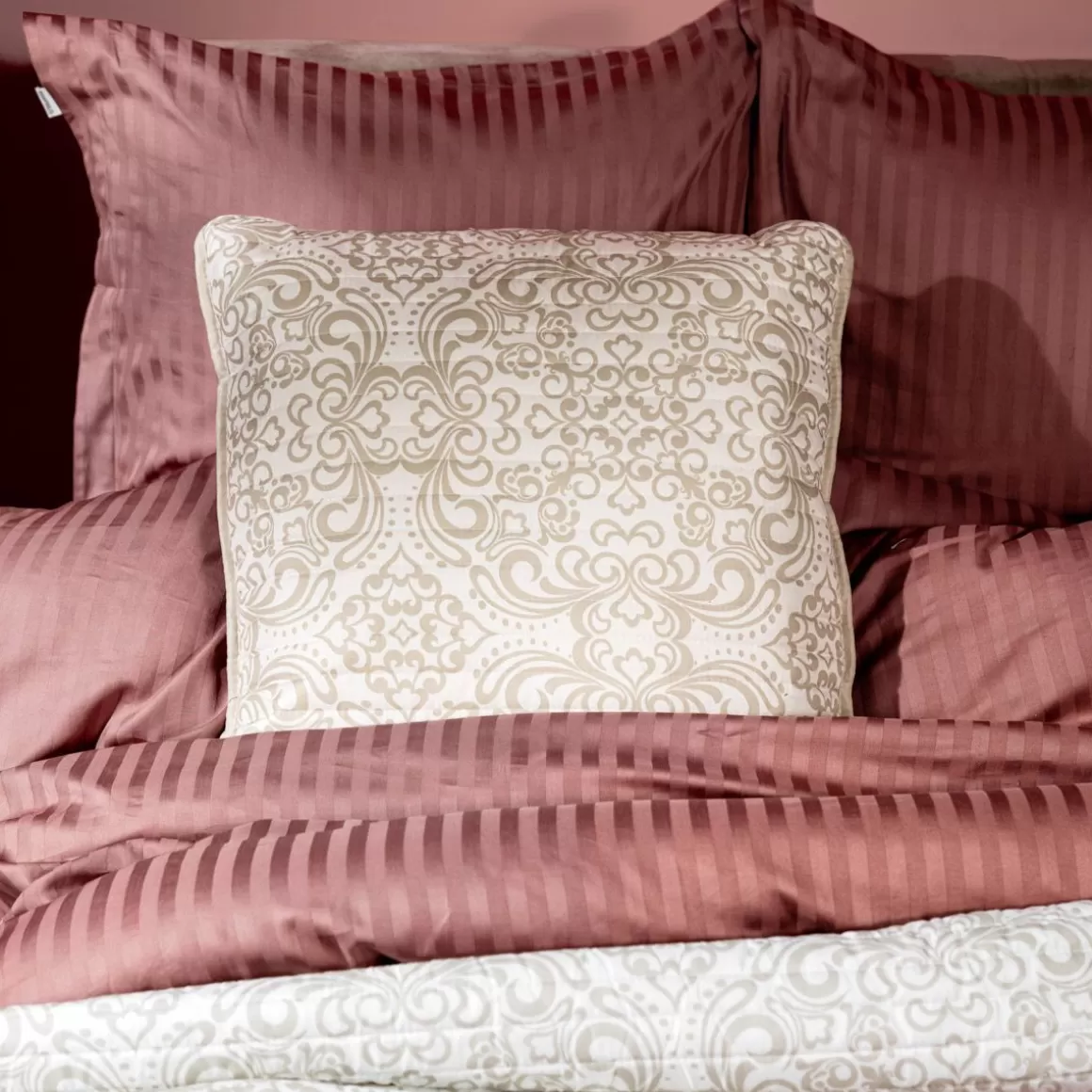 HOMLA Poduszka Osna Pikowana Z Nadrukiem 50X50 Cm