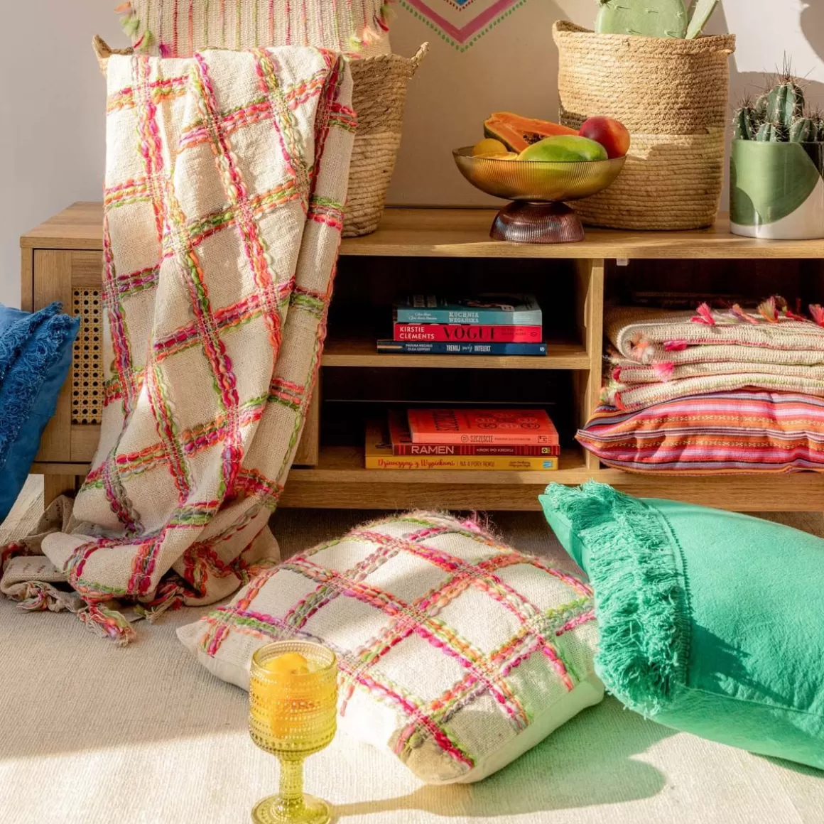 HOMLA Poszewka Tanis Z Kolorowymi Nitkami 45X45 Cm