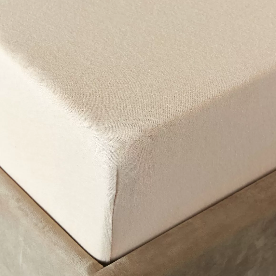 HOMLA Przescieradlo Claire Jersey Bezowe 140X200 Cm