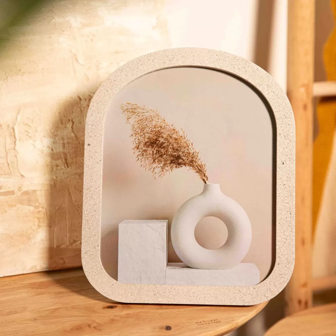 HOMLA Ramka Na Zdjecie Anga Polokragla Z Imitacji Betonu 20X25 Cm