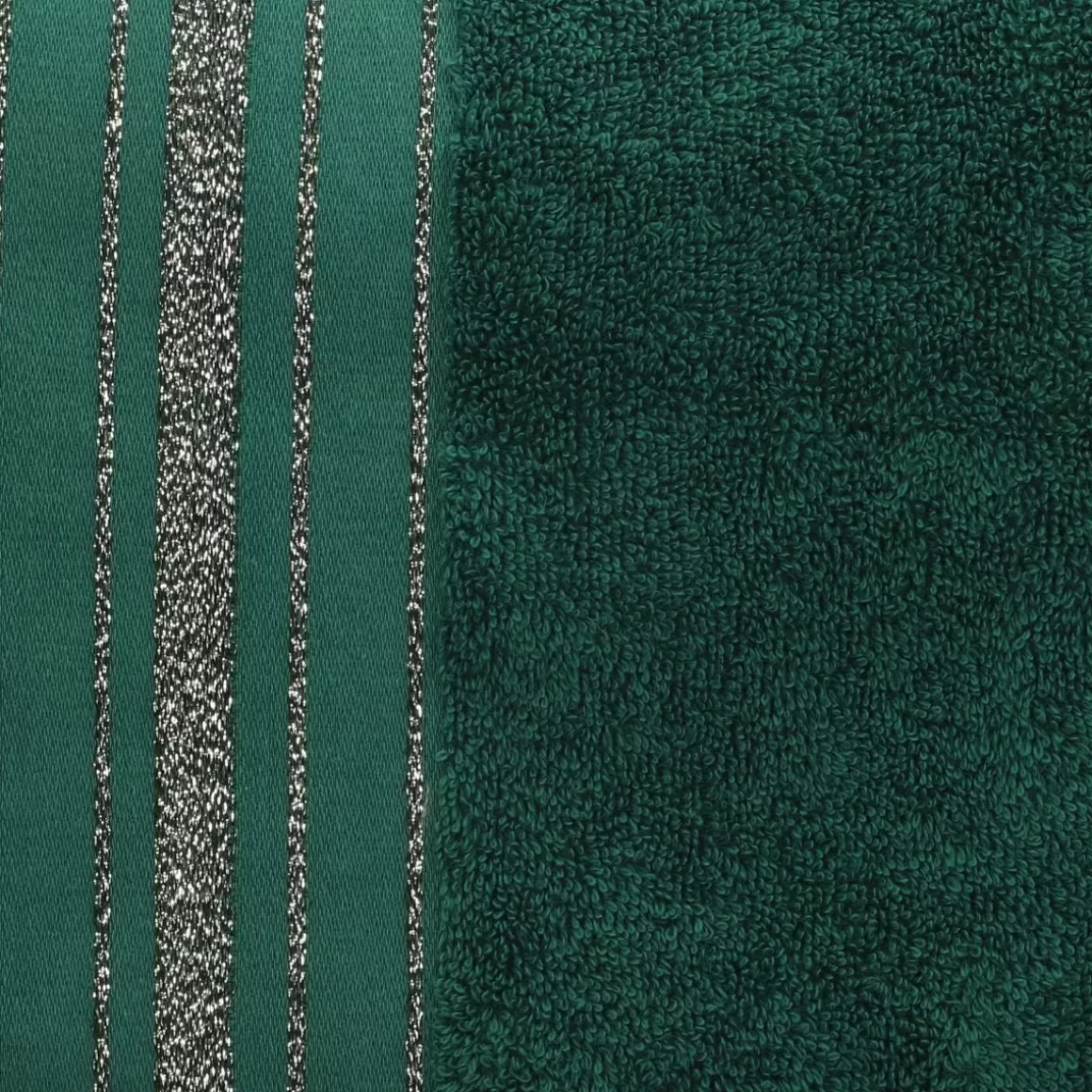 rcznik_duke_z_paskami_lureksowymi_x_cm_5-1.webp HOMLA Ręcznik Duke Z Paskami Lureksowymi 50X90 Cm