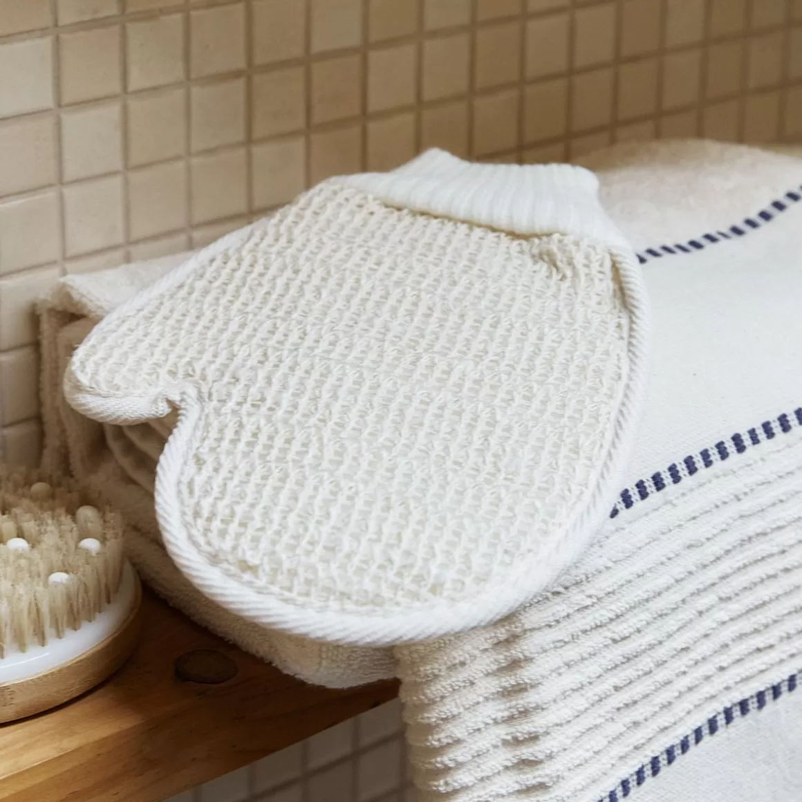 HOMLA Rekawica Radiance Peelingujaca Do Ciala 22X17 Cm