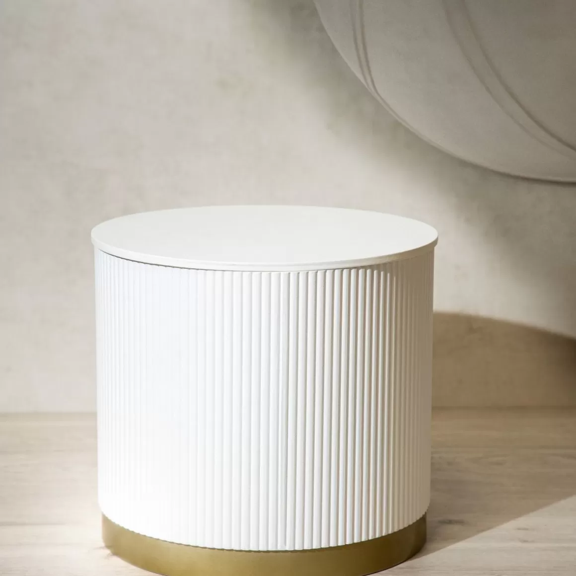 HOMLA Stolik Kawowy Tabi Matowy Bialy 40X36 Cm