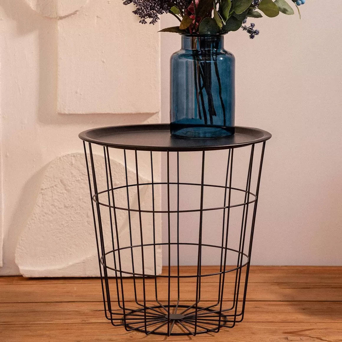 HOMLA Stolik Scandi Czarny Z Czarnym Batem 40X40X40 Cm