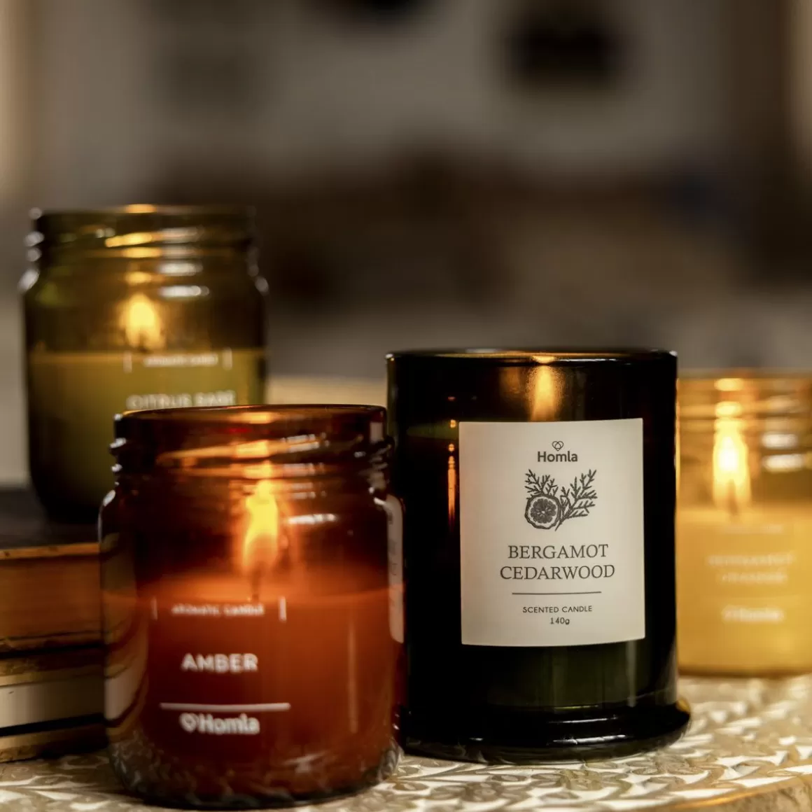 HOMLA Swieca Zapachowa Mael Bergamot & Cedarwood 140 G