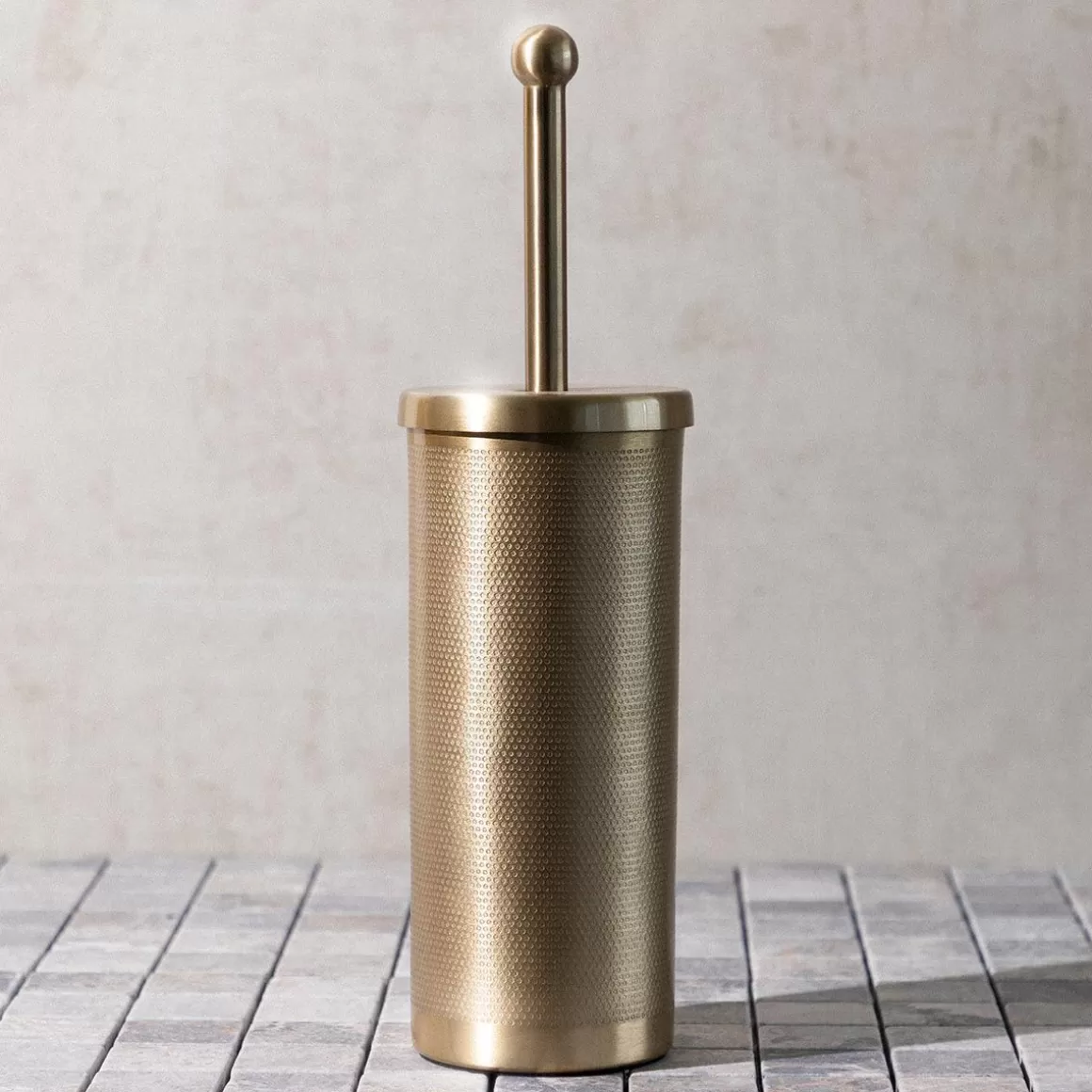 HOMLA Szczotka Do Wc Nausa Zlota Z Ozdobnymi Wytloczeniami 10X10X38 Cm