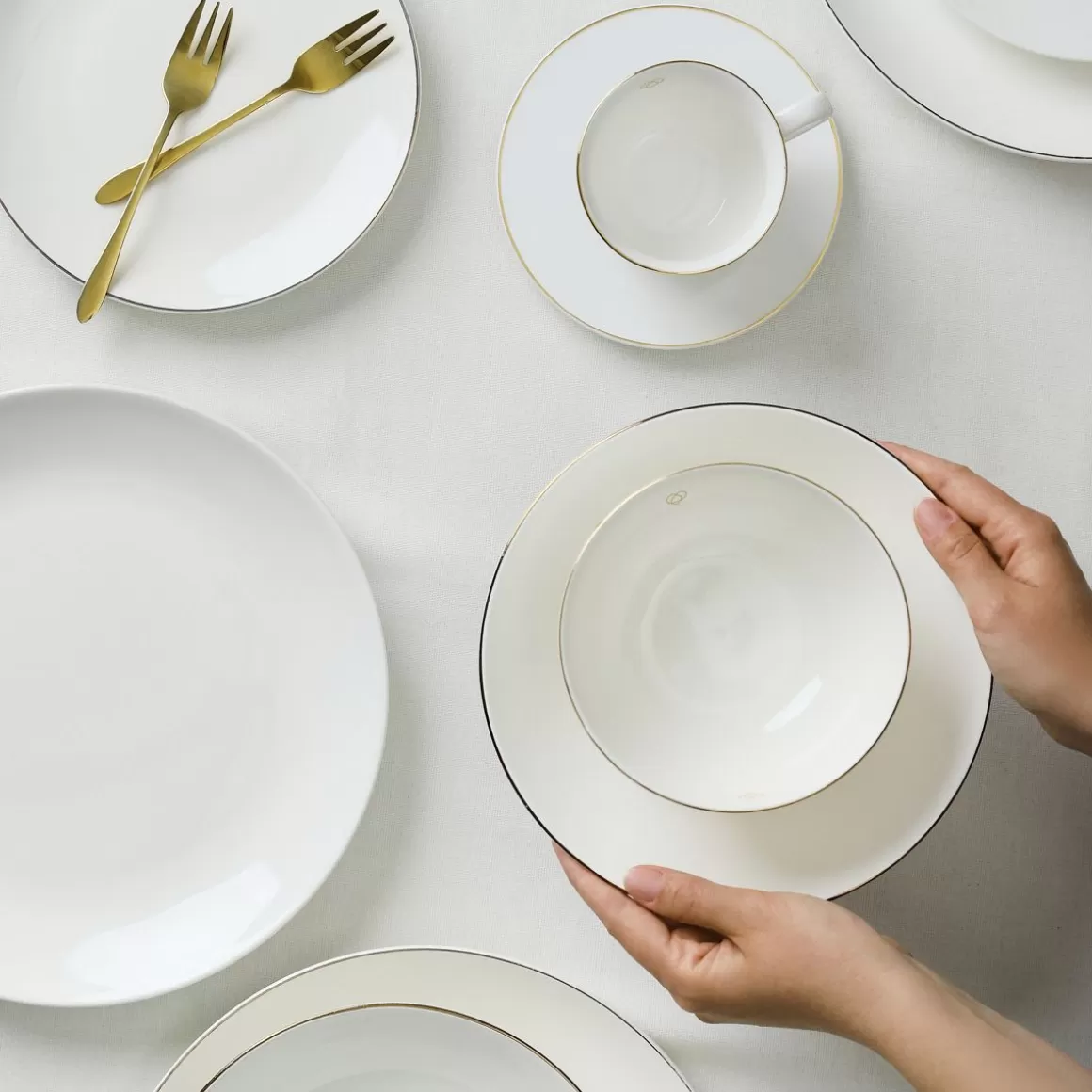 HOMLA Talerz Auro Obiadowy 26 Cm